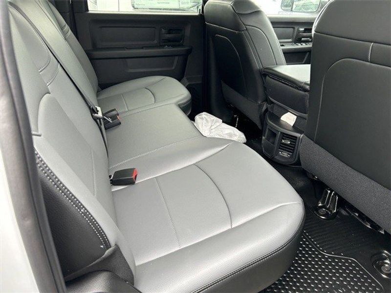2022 RAM 2500 Tradesman Crew Cab 4x4 8