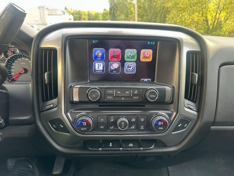 2016 Chevrolet Silverado 1500 LT photo 7