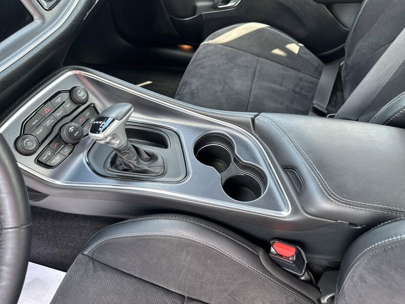 2018 Dodge Challenger SXT Plus photo 24