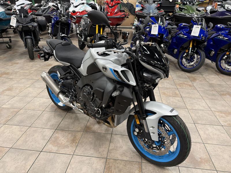 New 2026 Yamaha MT-10 Image 10