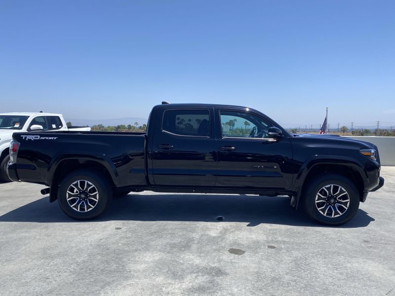 Used 2022 Toyota Tacoma TRD SportImage 3