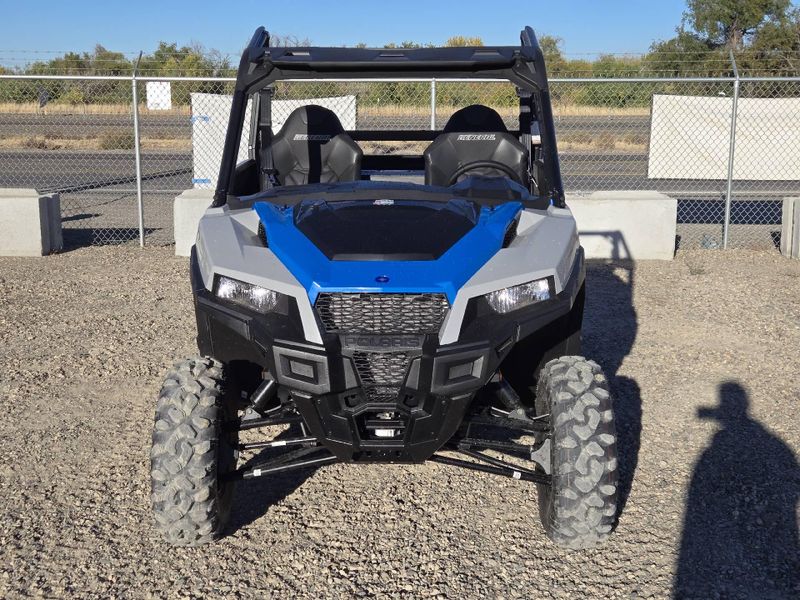 New 2027 Polaris GENERAL 1000 SPORT Image 3