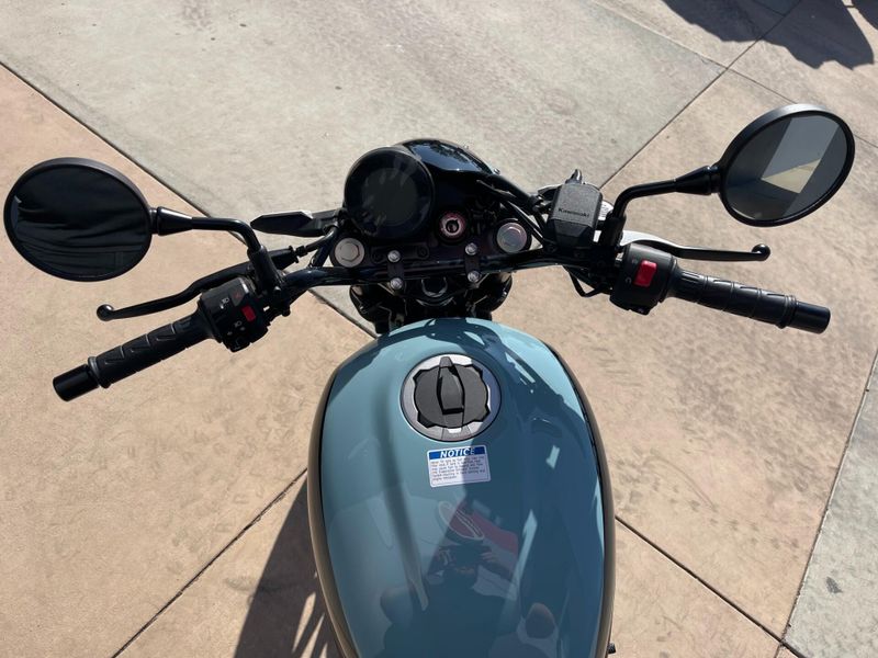 New 2025 Kawasaki ELIMINATOR SE ABS Image 18