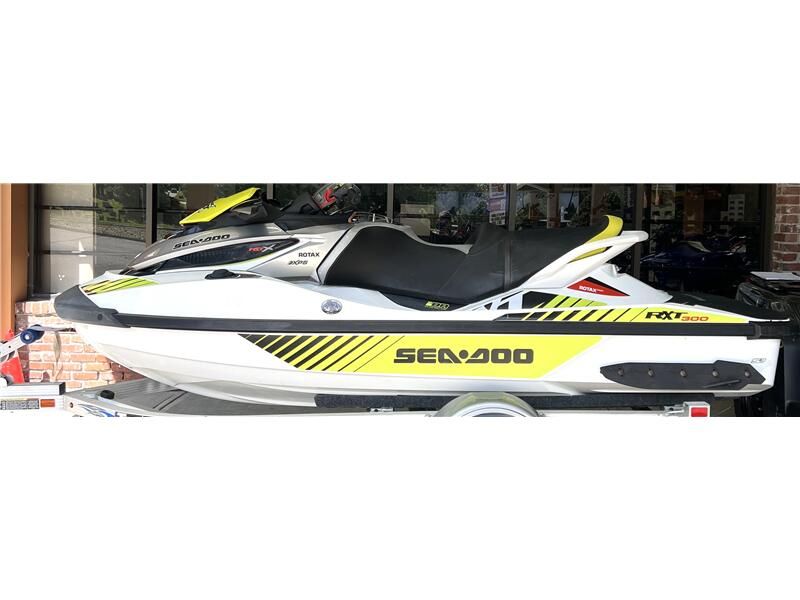 Used 2017 SEADOO PW RXT-X 300 W&sol;DG 17 Image 3