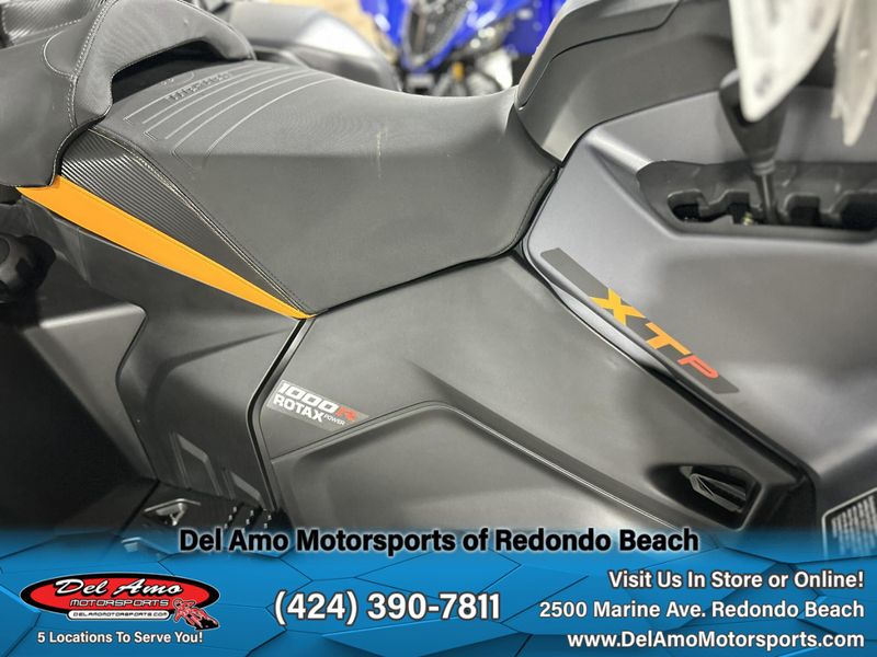 2025 Can-Am OUTLANDER MAX XT-P 1000R Image 4