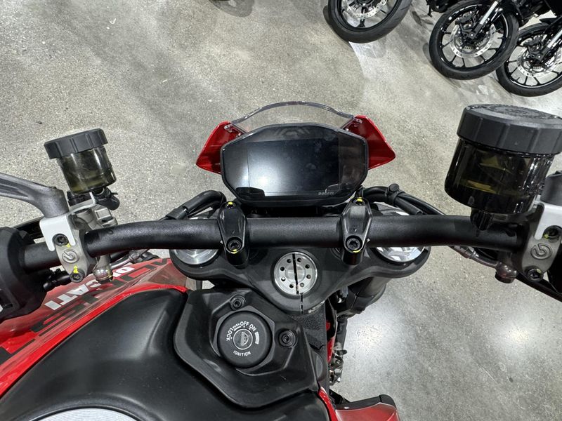 New 2025 Ducati Monster Image 27