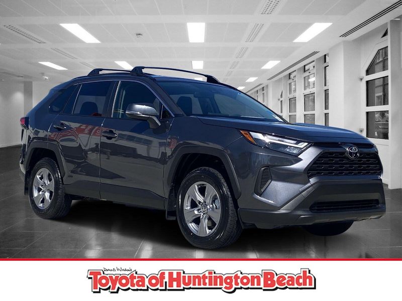 New 2025 Toyota RAV4 Hybrid LEImage 1