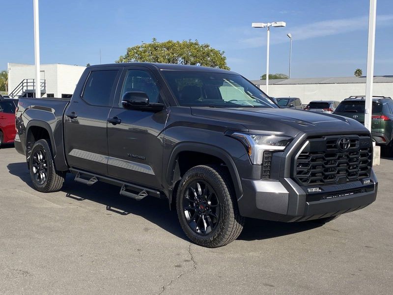 2025 Toyota Tundra LimitedImage 2