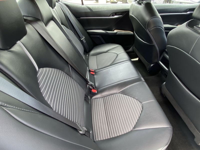 Used 2023 Toyota Camry SEImage 12