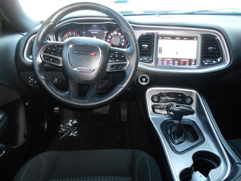 2022 Dodge Challenger SXTImage 4
