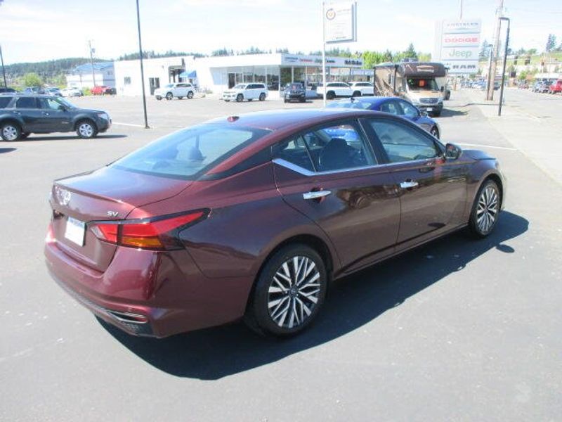 Used 2024 Nissan Altima 2.5 SVImage 7