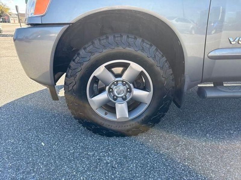 2014 Nissan Titan SV