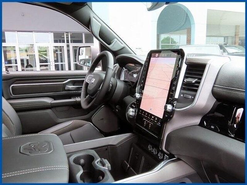 2025 RAM 1500 LaramieImage 9