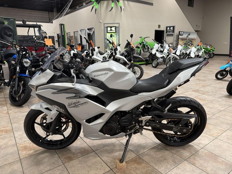 Used 2025 Kawasaki NINJA 500 Image 14