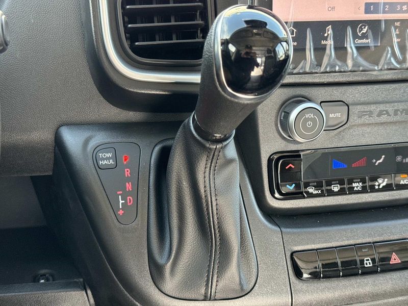 New 2026 RAM Promaster 1500 Slt Cargo Van High Roof 136' Wb
