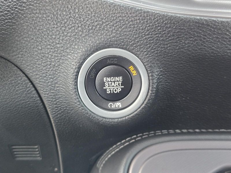 Used 2023 Dodge Challenger SXT RWD