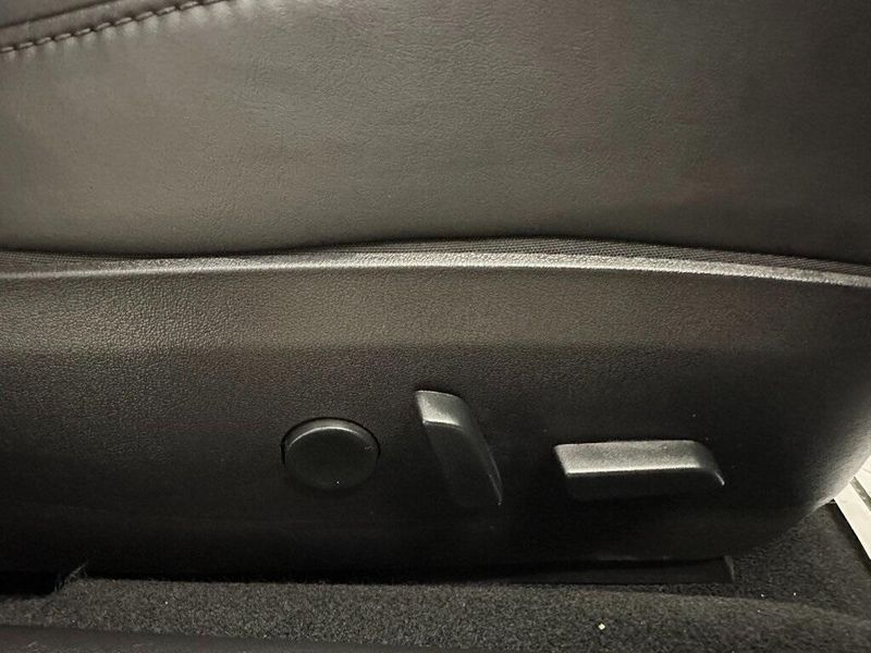 2018 Tesla Model 3 Long RangeImage 31