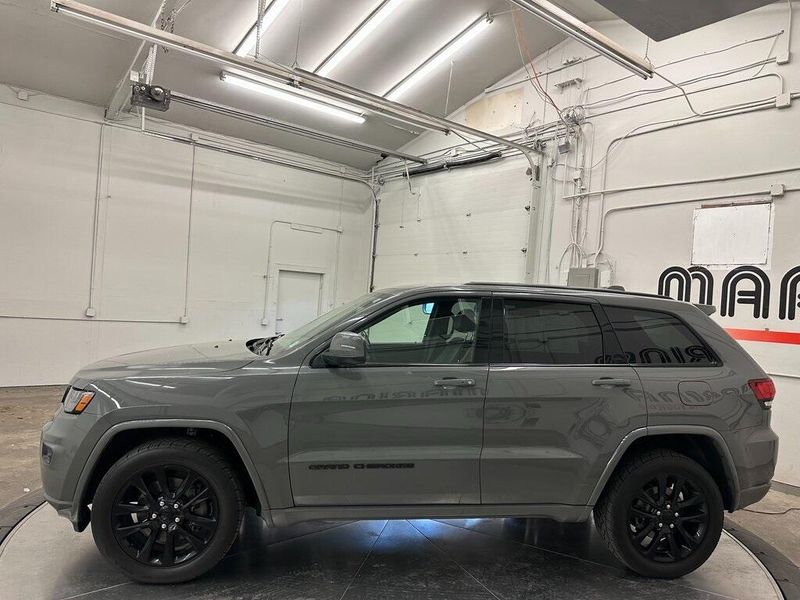 2021 Jeep Grand Cherokee Laredo XImage 13