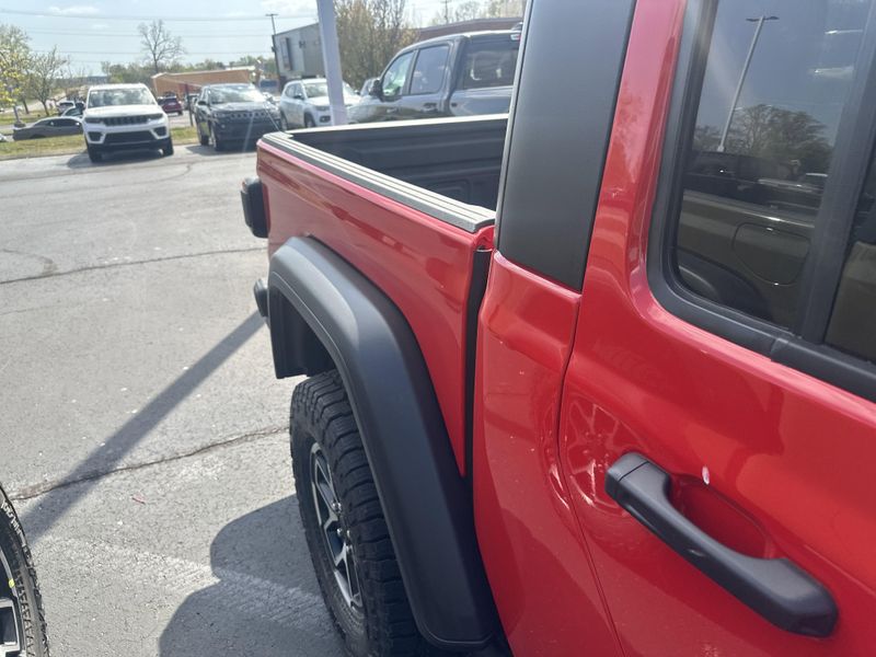 New 2025 Jeep Gladiator Rubicon 4x4Image 7