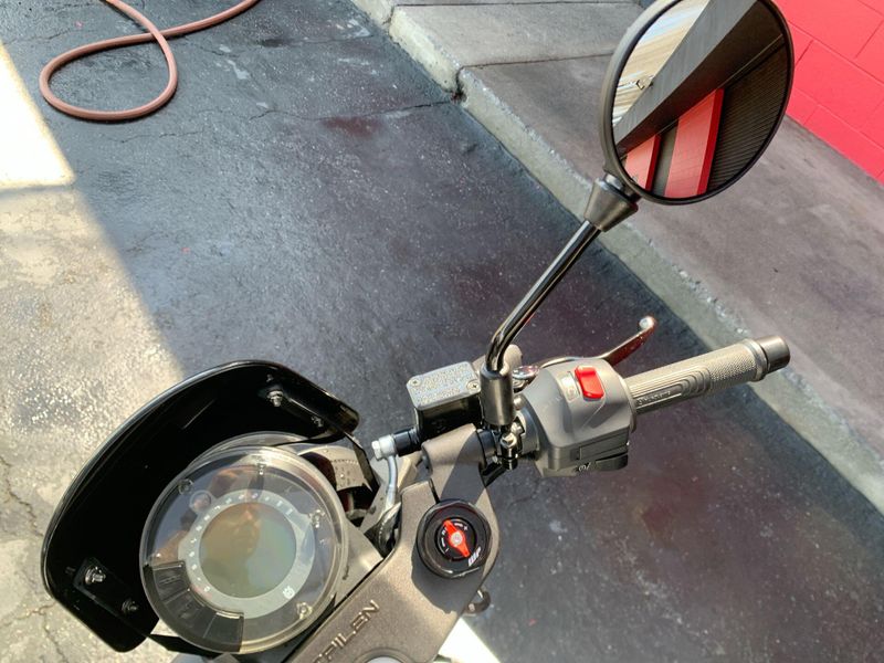 Used 2023 Husqvarna Svartpilen 401 Image 19