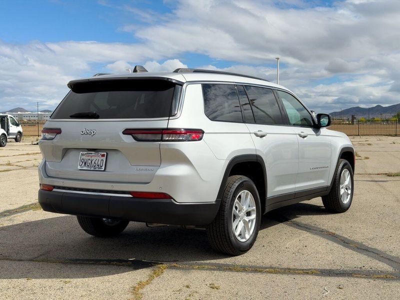 Used 2025 Jeep Grand Cherokee L LaredoImage 6