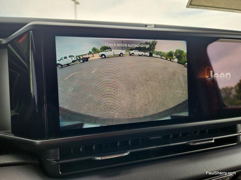 New 2025 Jeep Wrangler 4-door Sahara