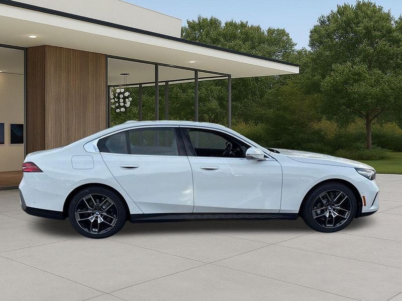 New 2027 BMW 5 Series 530iImage 7