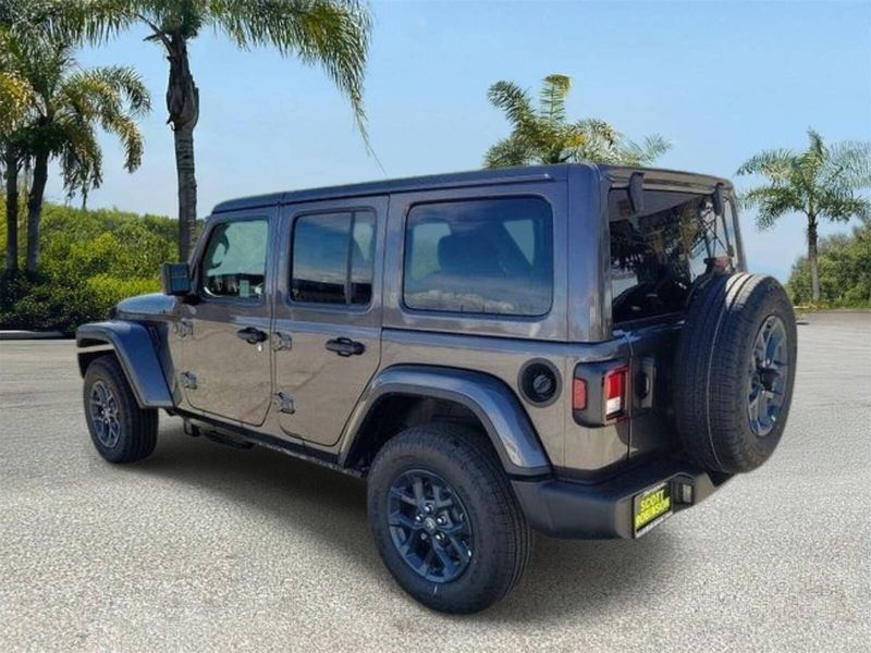 New 2026 Jeep Wrangler 4-door 85th Anniversary Edition