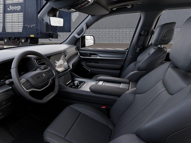 2026 Jeep Grand Wagoneer 85th Anniversary Edition 4x4Image 22