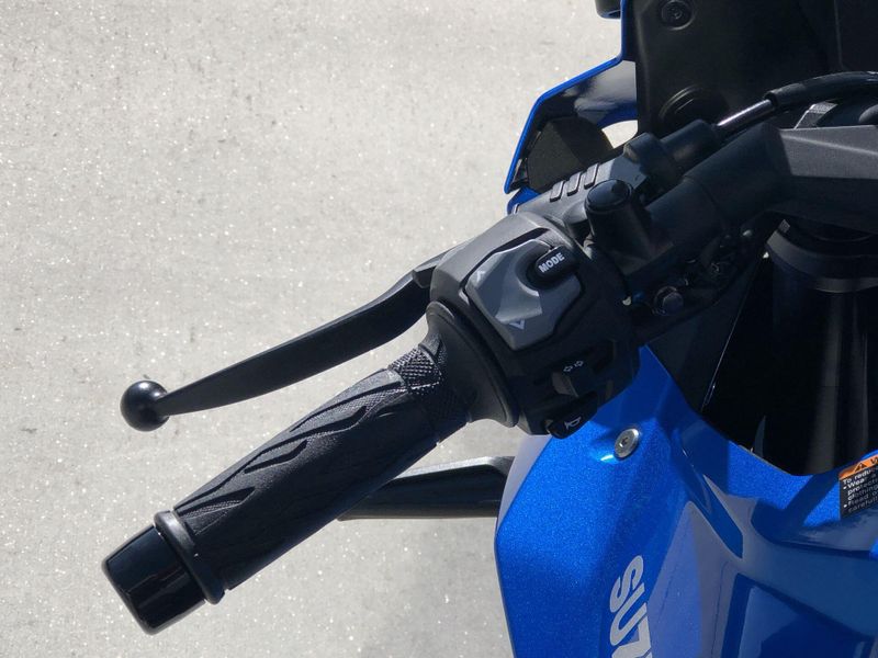New 2026 Suzuki GSX-8R Image 22
