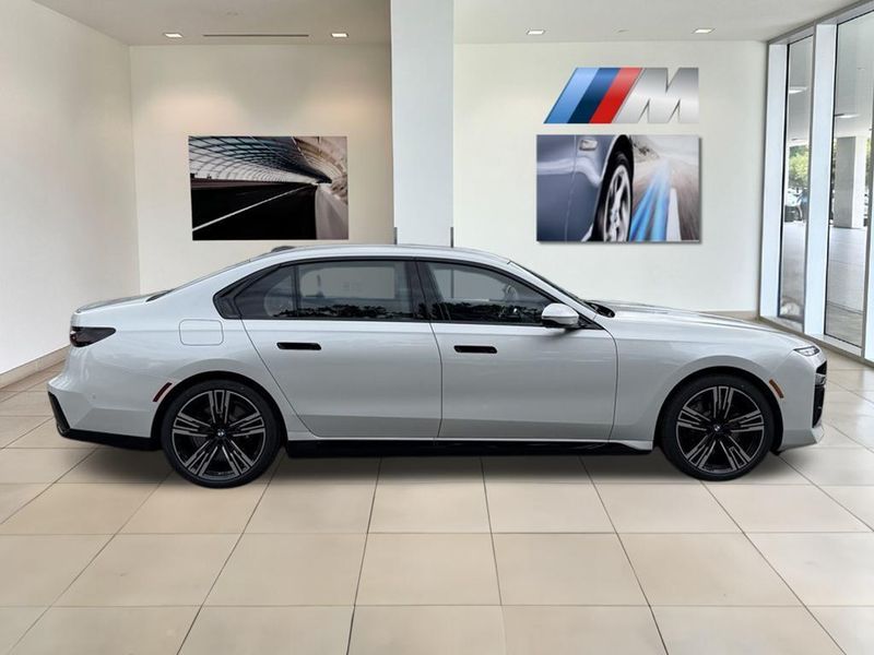 2025 BMW i7 eDrive50Image 5
