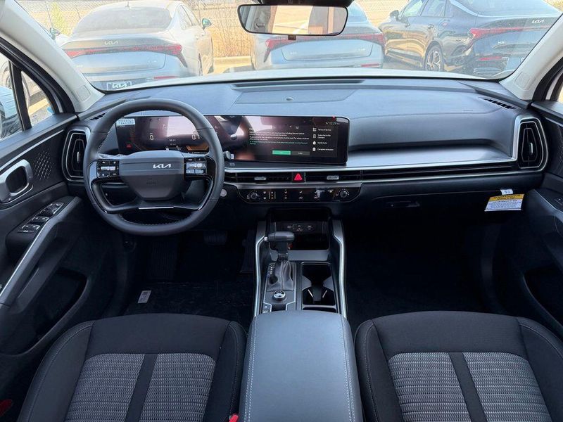 New 2026 Kia Sorento LXImage 16