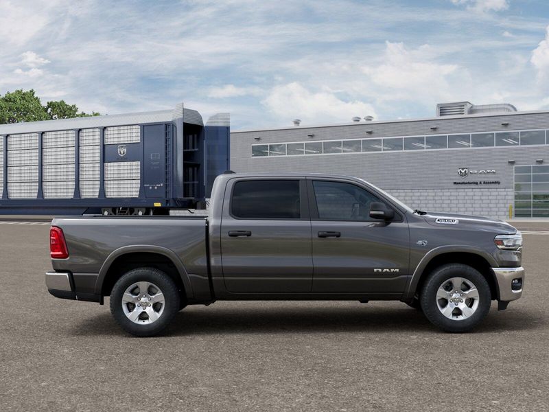 New 2026 RAM 1500 Big Horn 4x2 Crew Cab 5'7 Box