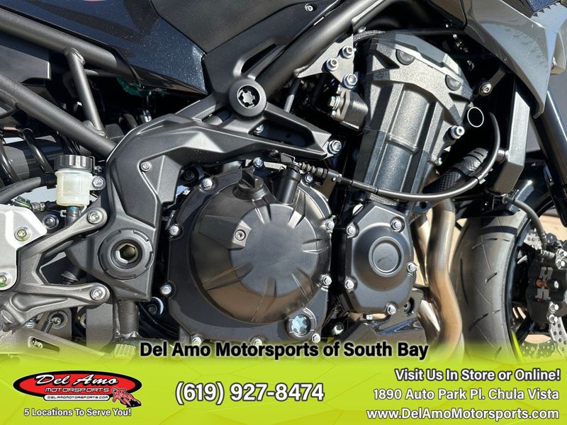 2024 Kawasaki ZR900FRFNL-BK1  in a METALLIC SPARK BLACK/METALLIC MATTE DARK GRAY exterior color. Del Amo Motorsports of South Bay (619) 547-1937 delamomotorsports.com 