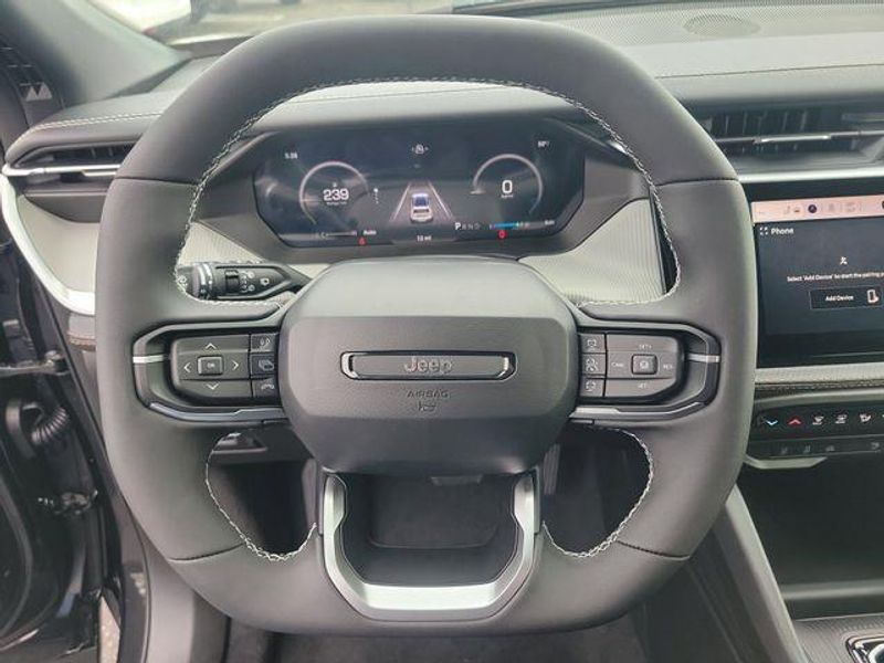 New 2026 Jeep Cherokee Limited 4x4