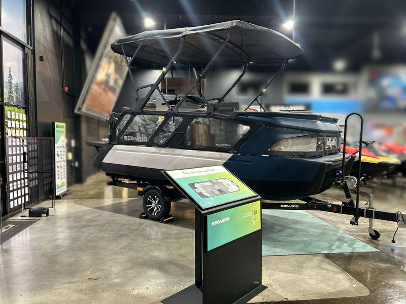 2024 Sea-Doo 44RAT2RF  in a MARINE BLUE exterior color. Del Amo Motorsports of Redondo Beach (424) 304-1660 delamomotorsports.com 