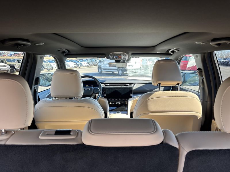 New 2026 Jeep Grand Cherokee Limited 4x4Image 12