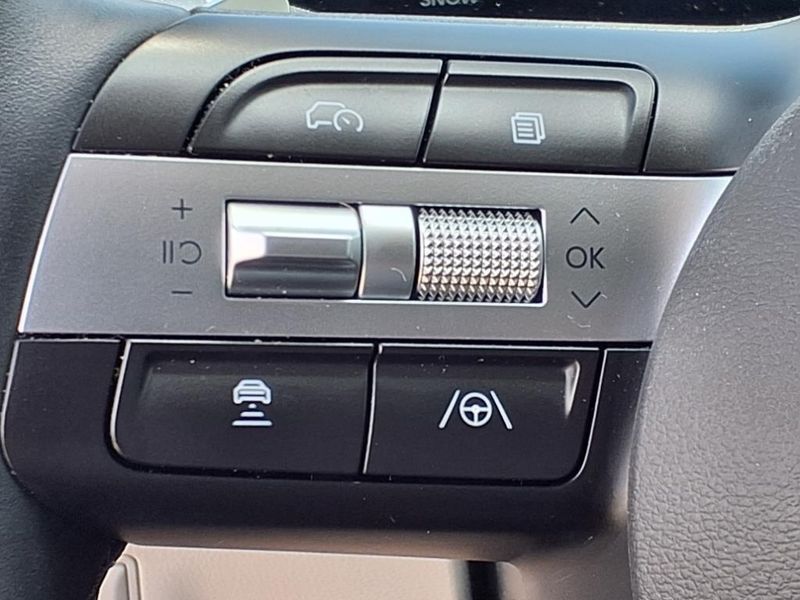 2025 Hyundai Tucson Hybrid SEL ConvenienceImage 21
