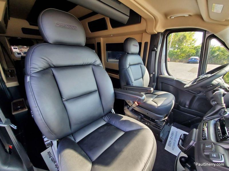 2024 Ram ProMaster 2500 Window Van photo 4