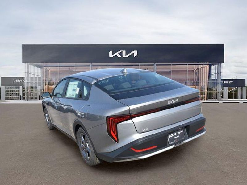 New 2026 Kia K4 LXSImage 6