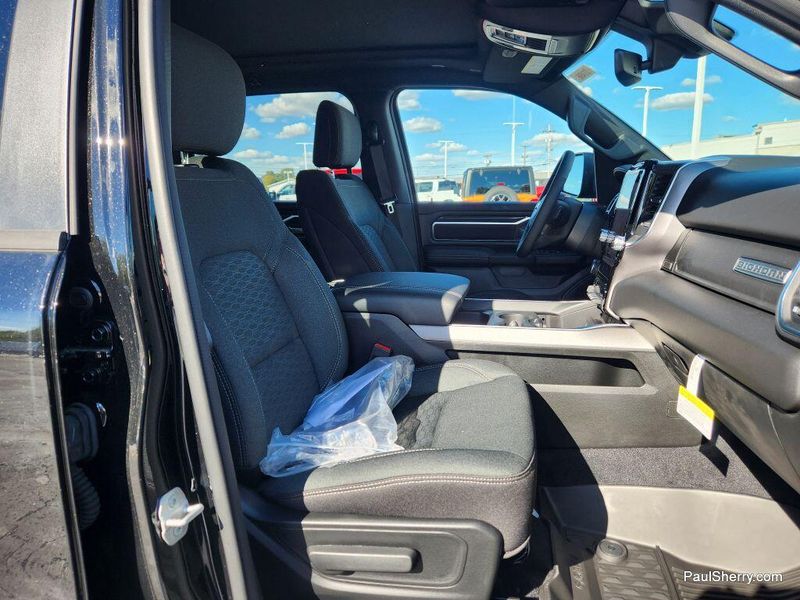 New 2026 RAM 1500 Big Horn Crew Cab 4x4 5'7' Box