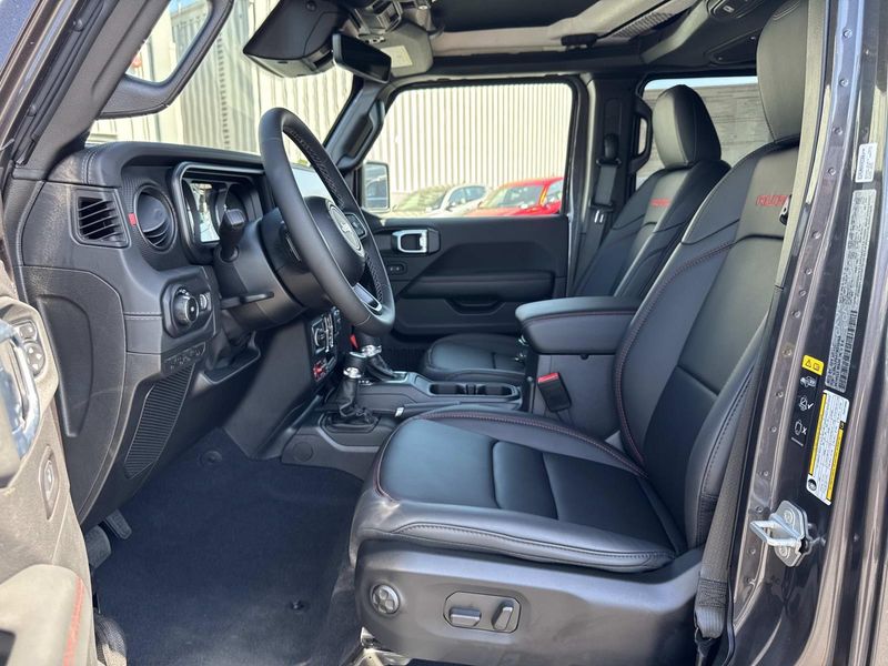 New 2026 Jeep Wrangler 4-door Rubicon X