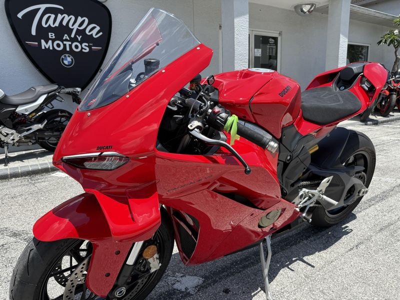 Used 2025 Ducati Panigale V4 