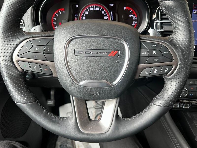 2022 Dodge Durango CitadelImage 3
