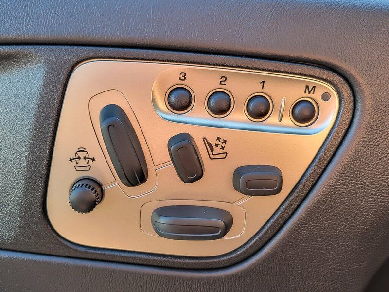 2007 Jaguar XK XKR photo 21