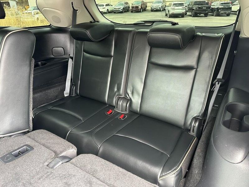 2019 INFINITI QX60 PureImage 19