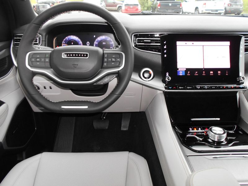 2025 Jeep Wagoneer Series Ii 4x4Image 4