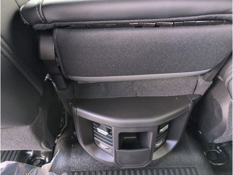 New 2026 RAM 3500 Tradesman Crew Cab Chassis 4x4 60