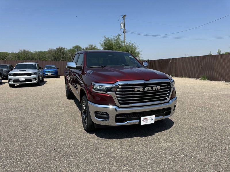 2025 RAM 1500 Laramie Crew Cab 4x4 5