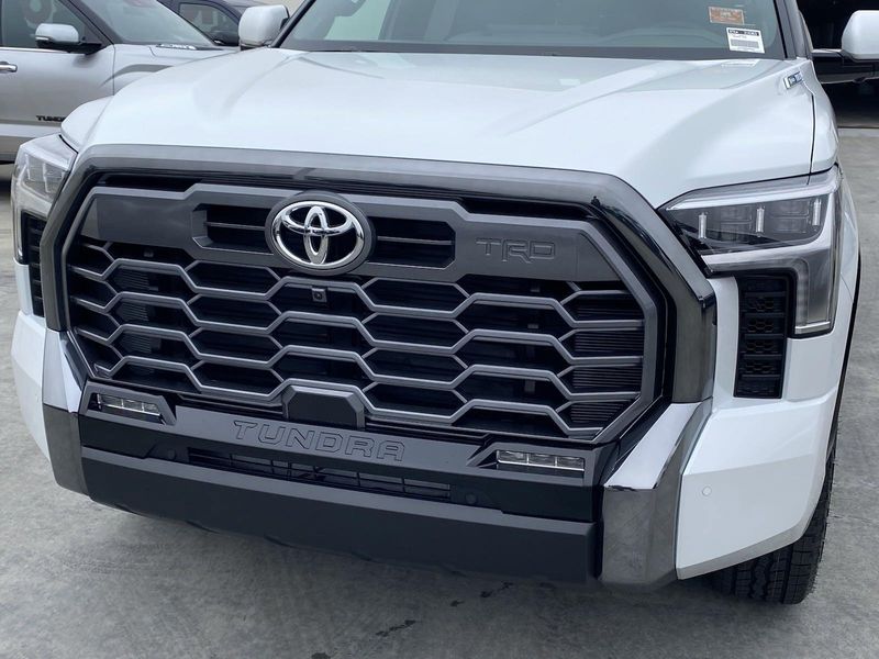 2025 Toyota Tundra Platinum HybridImage 7